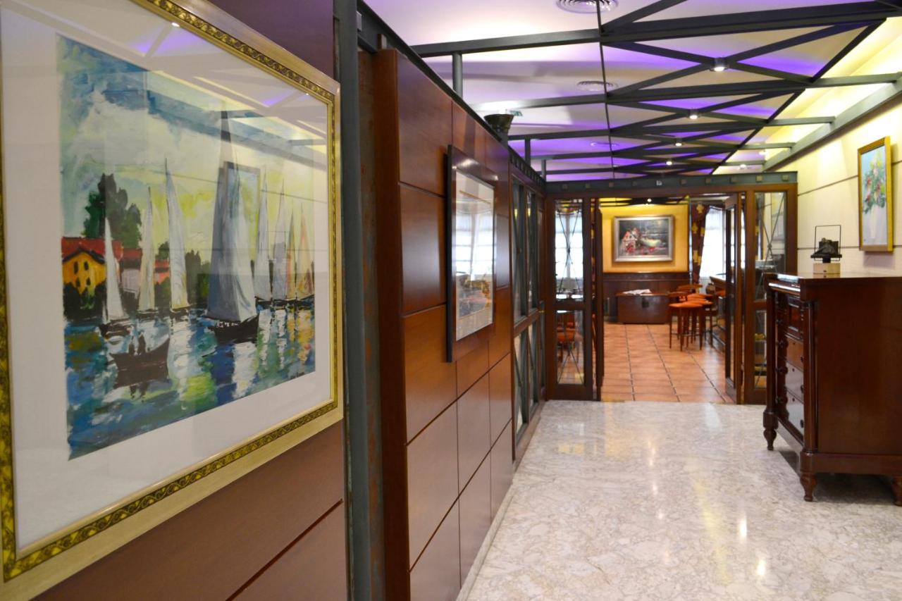 Hotel Alda El Suizo Ferrol Extérieur photo