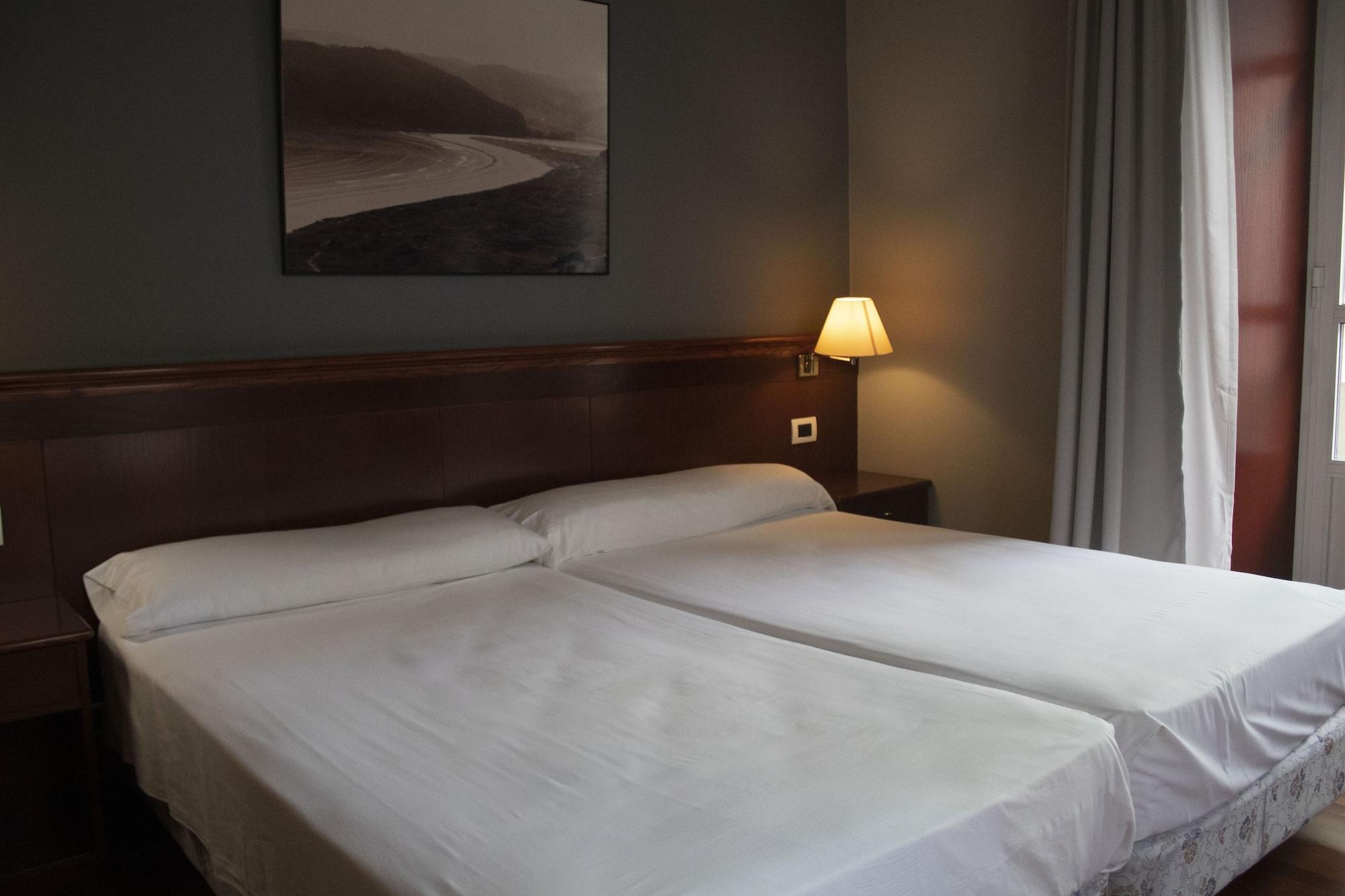 Hotel Alda El Suizo Ferrol Extérieur photo