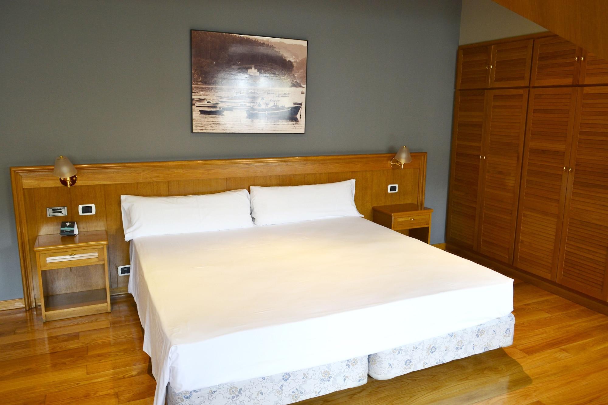 Hotel Alda El Suizo Ferrol Extérieur photo