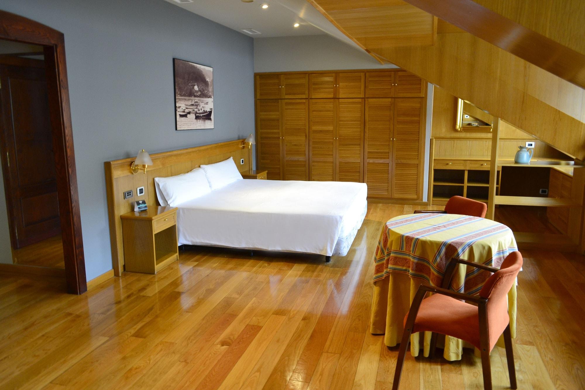 Hotel Alda El Suizo Ferrol Extérieur photo