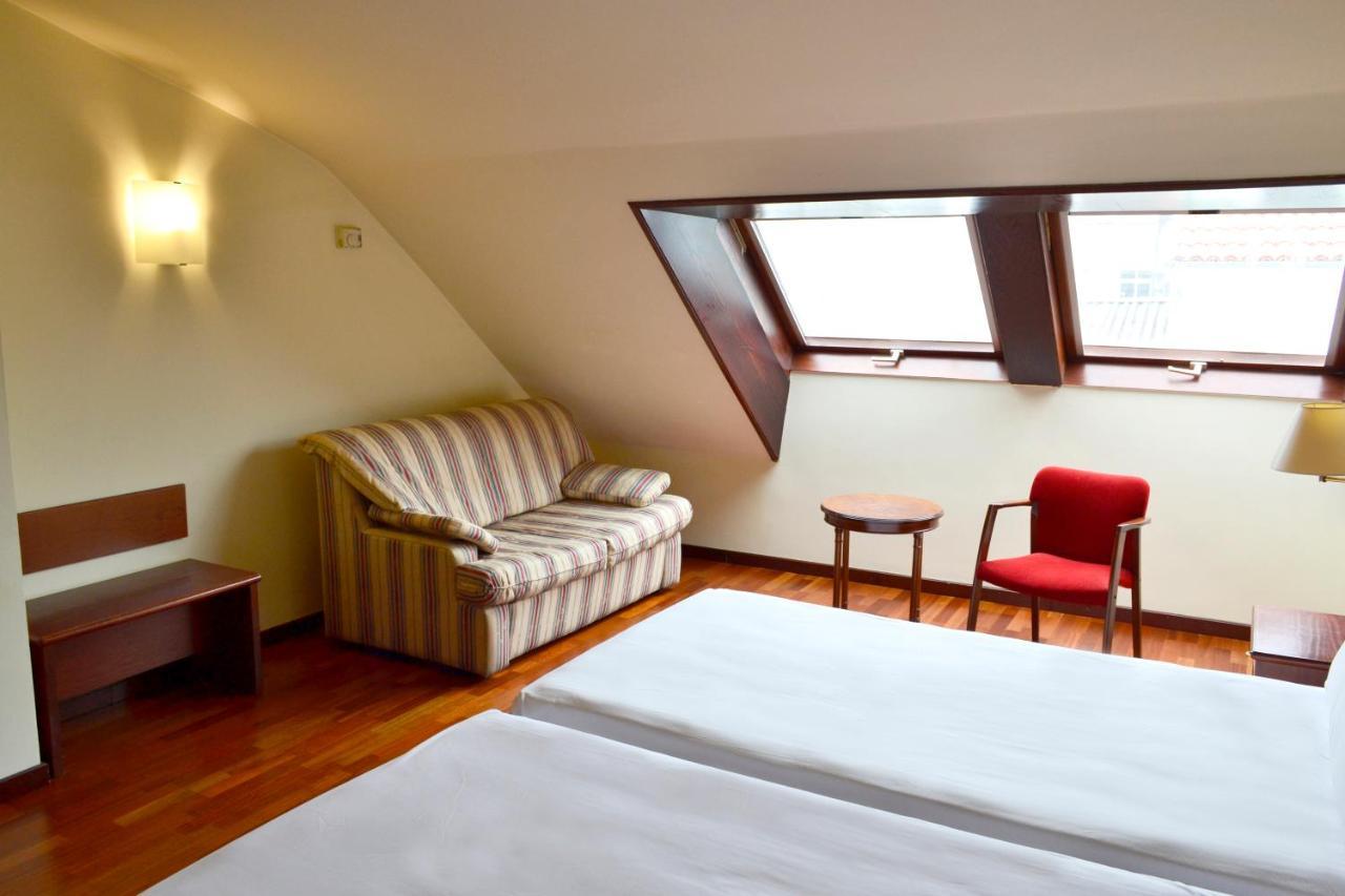 Hotel Alda El Suizo Ferrol Extérieur photo