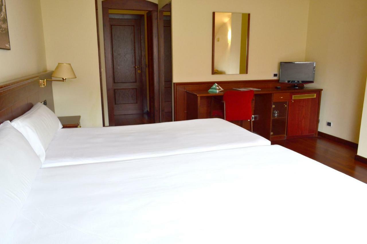 Hotel Alda El Suizo Ferrol Extérieur photo